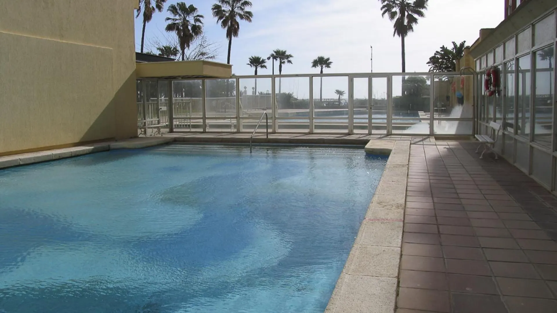 La Carihuela Beachfront II - Comfort, Style & Sea Views Torremolinos