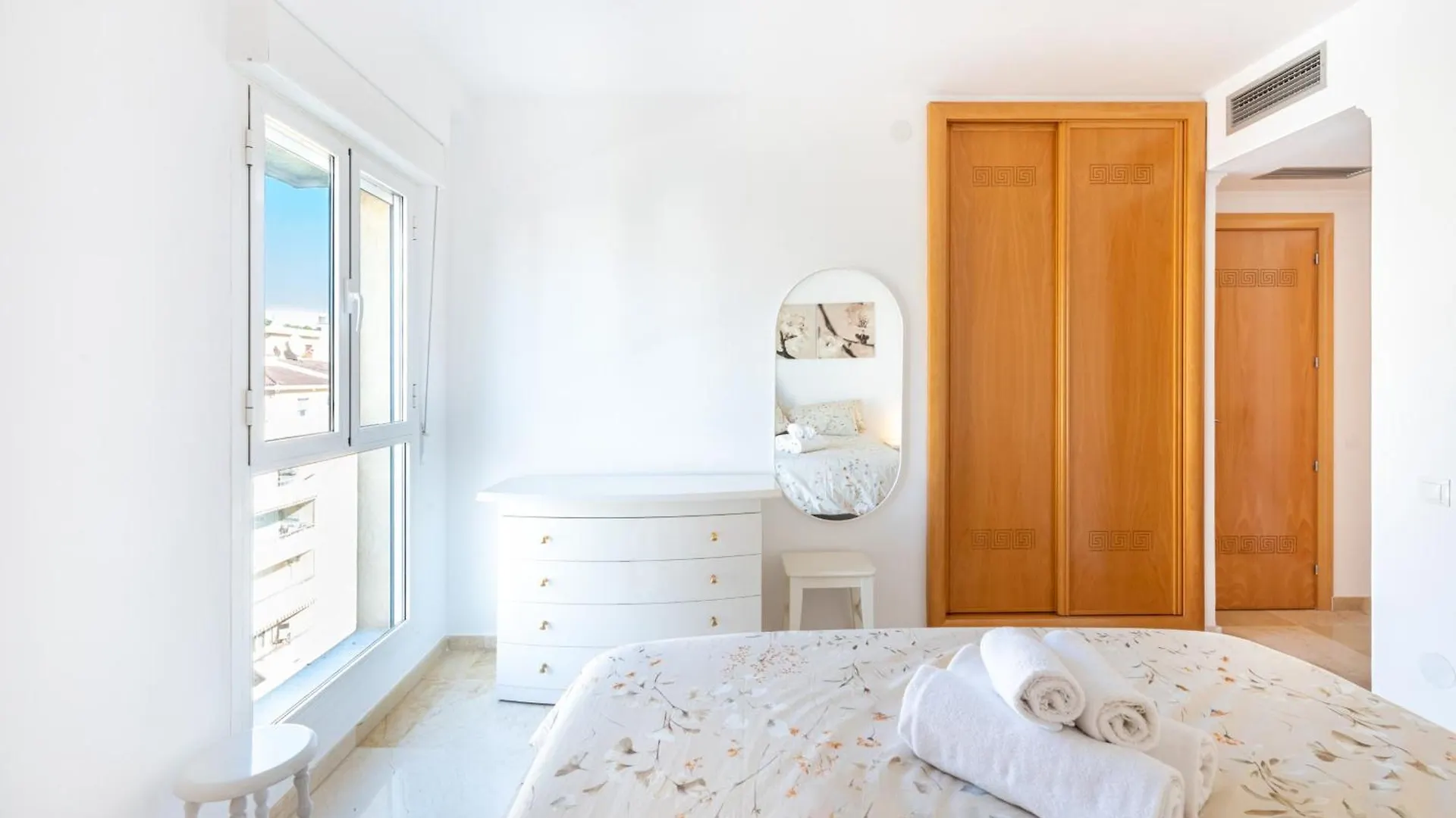 La Carihuela Beachfront II - Comfort, Style & Sea Views Торремолинос Испания