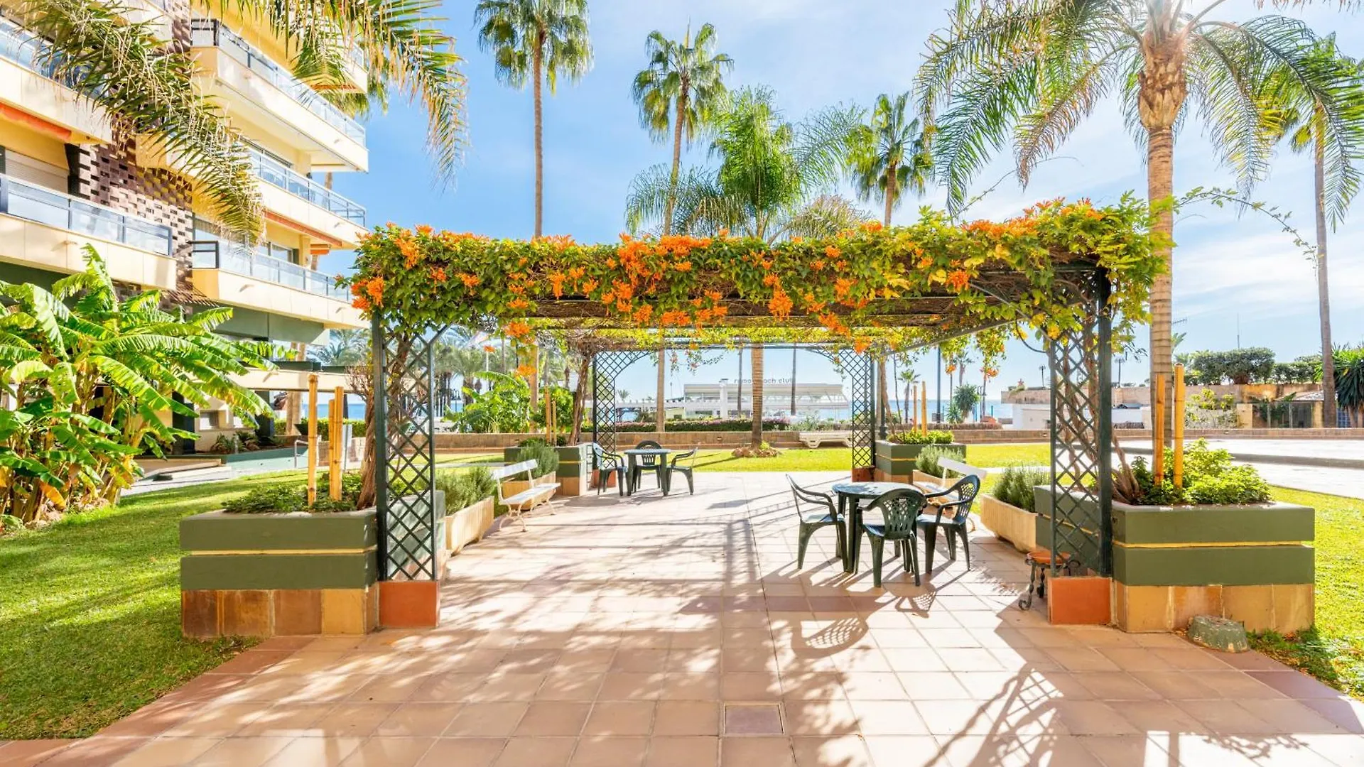 La Carihuela Beachfront II - Comfort, Style & Sea Views Торремолинос 0*,